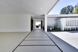 Wander Beverly Hills Horizon