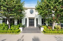 Wander Beverly Hills Modern