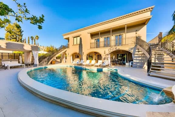 Olympia Luxe Estate - Image 1